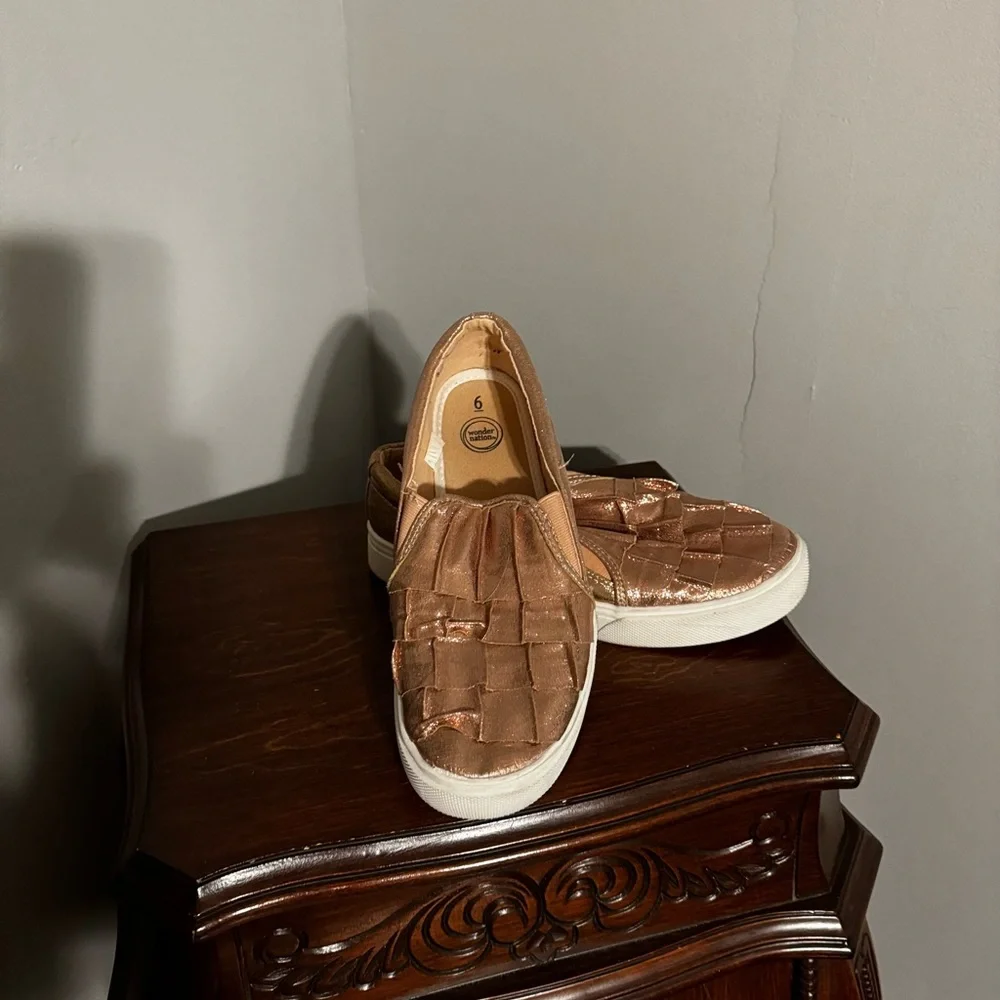 Great condition girls rose gold slip on sneakers 6